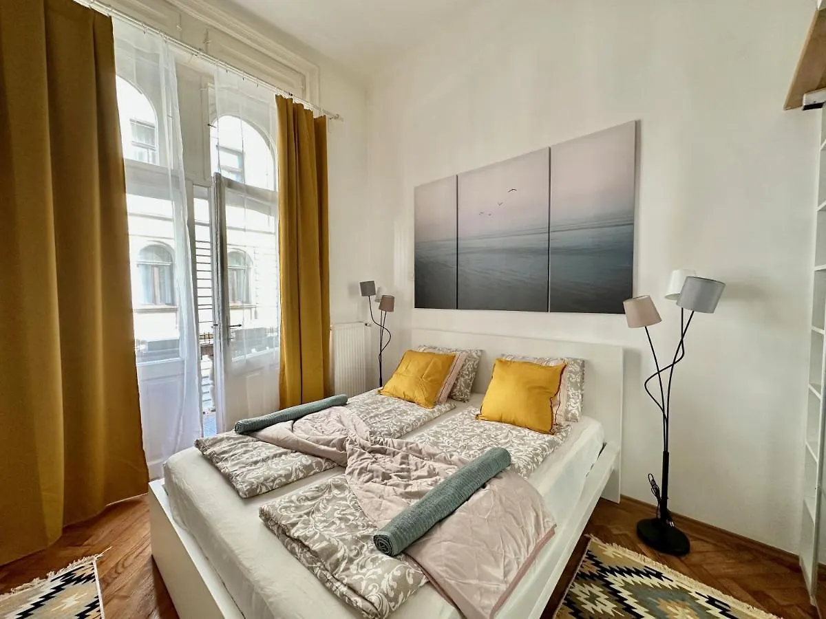 Weinerhouse Design Apartment 布达佩斯